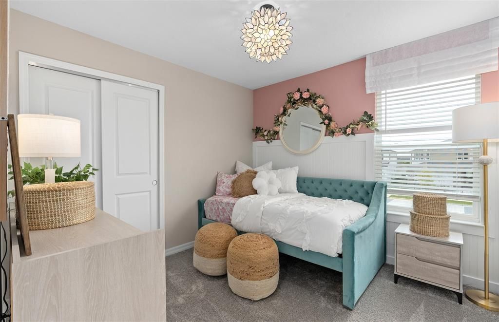 Active With Contract: $466,390 (3 beds, 2 baths, 1770 Square Feet)