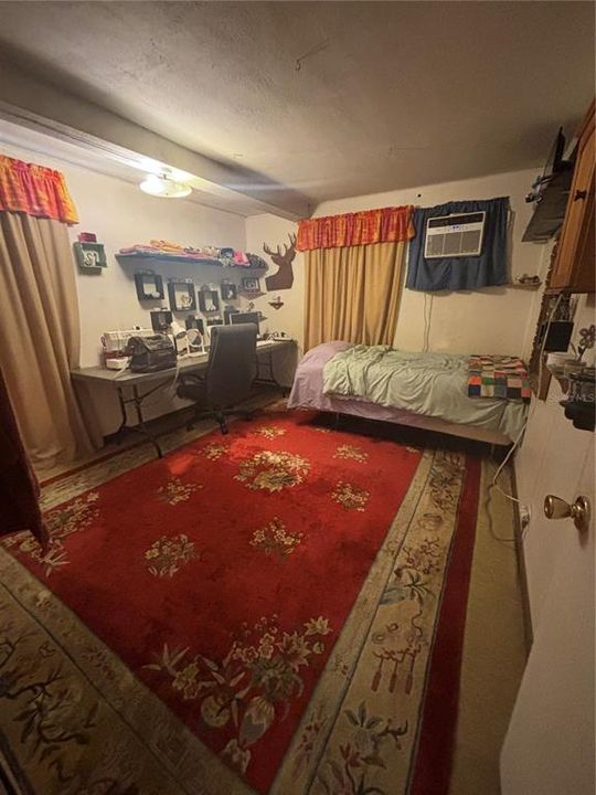 На продажу: $194,900 (2 спален, 1 ванн, 1040 Квадратных фут)