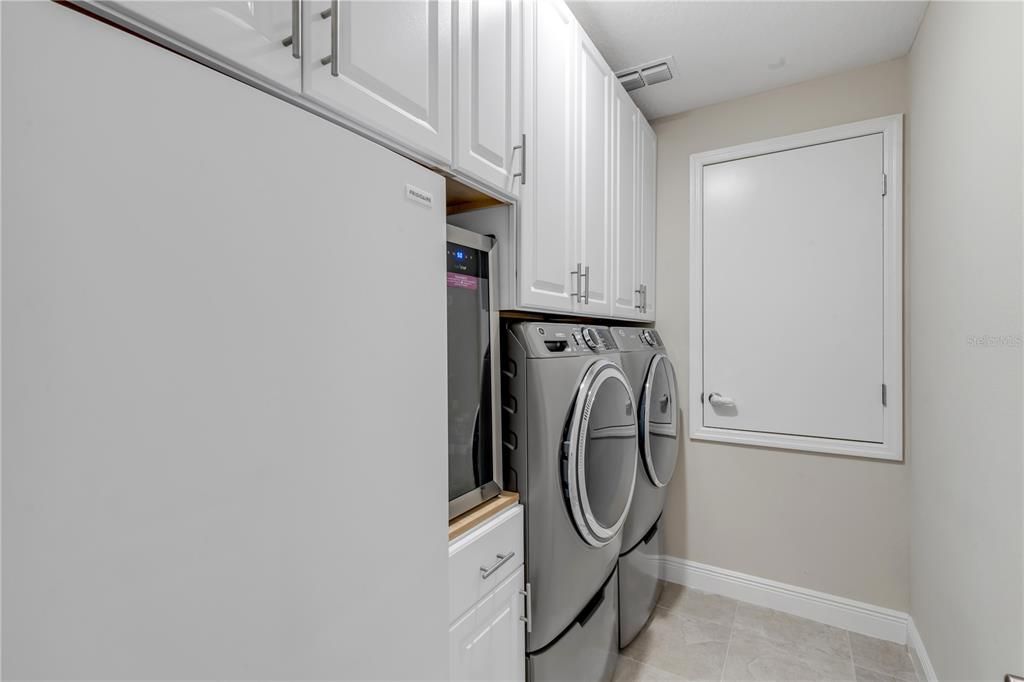 Active With Contract: $499,000 (4 beds, 2 baths, 1964 Square Feet)