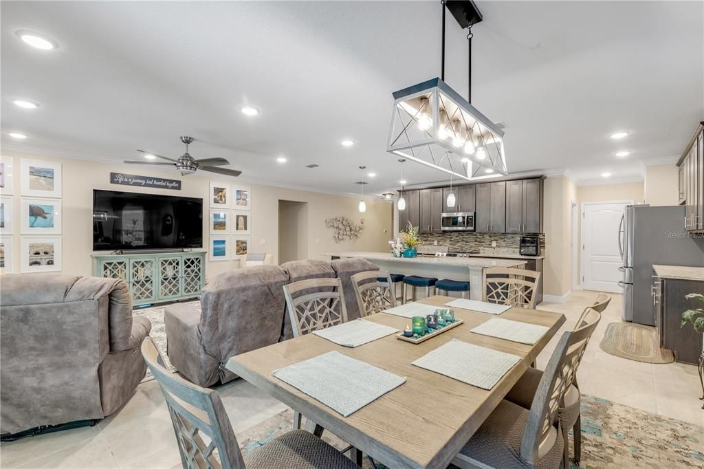 Active With Contract: $499,000 (4 beds, 2 baths, 1964 Square Feet)