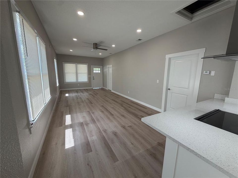 For Sale: $205,000 (4 beds, 2 baths, 1296 Square Feet)
