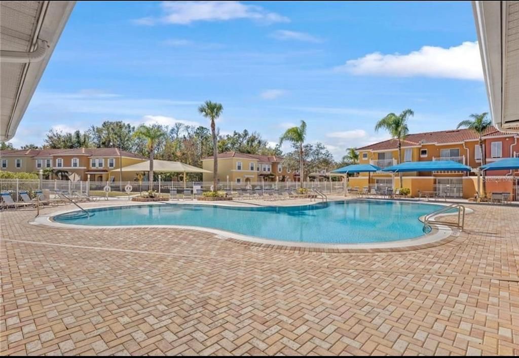 For Rent: $1,900 (3 beds, 2 baths, 1291 Square Feet)