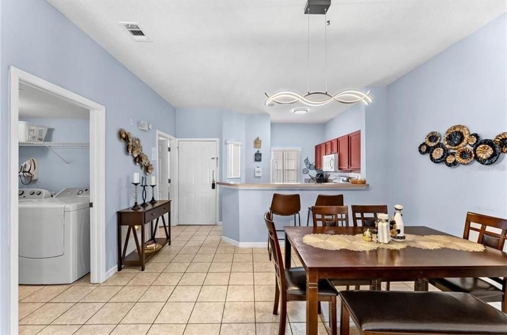 For Rent: $1,900 (3 beds, 2 baths, 1291 Square Feet)