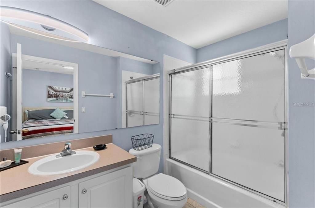 For Rent: $1,900 (3 beds, 2 baths, 1291 Square Feet)