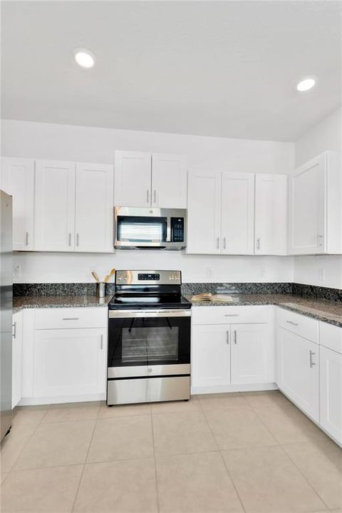 For Rent: $1,995 (2 beds, 2 baths, 1541 Square Feet)