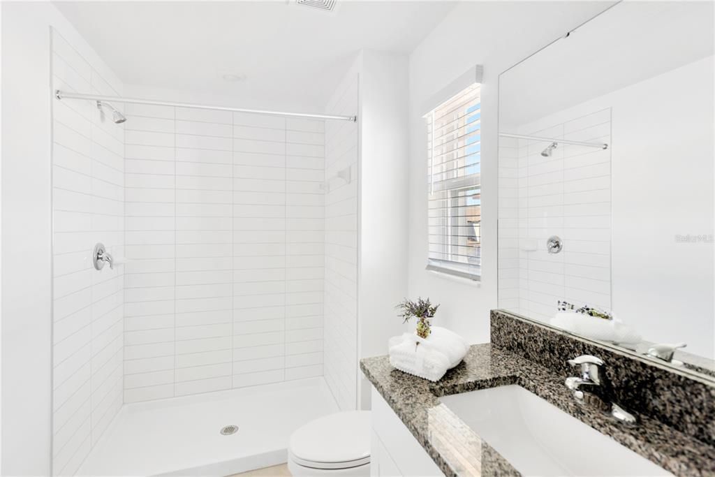 For Rent: $1,995 (2 beds, 2 baths, 1541 Square Feet)