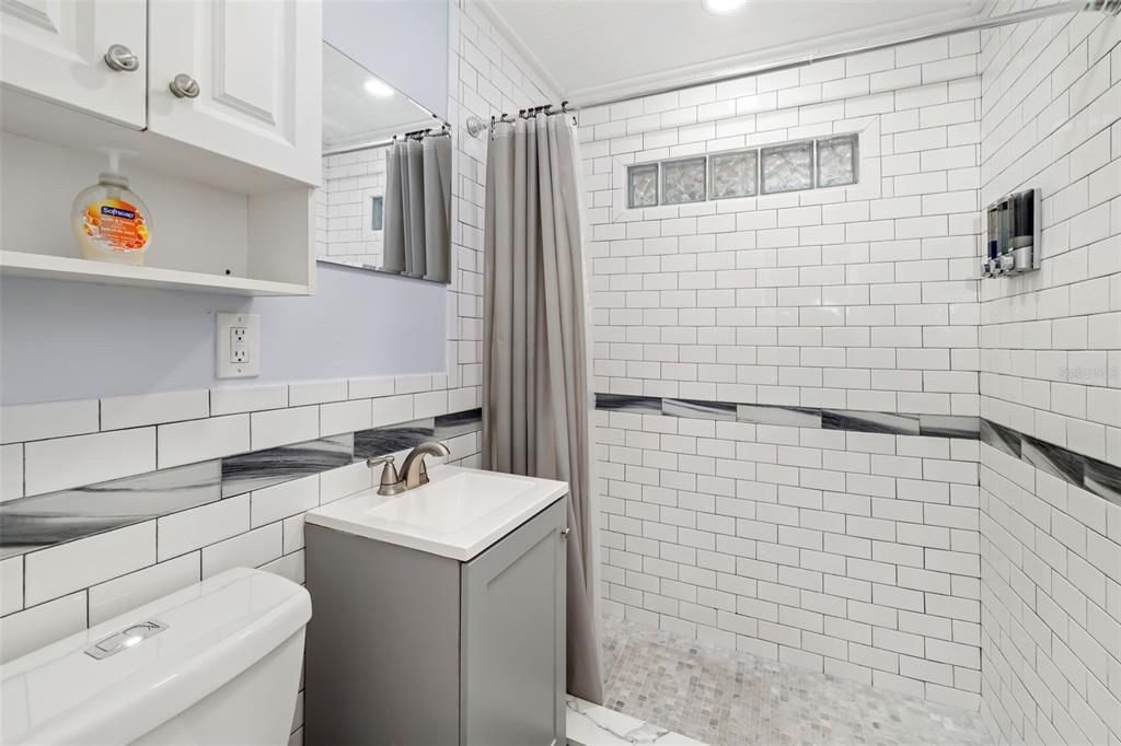 Active With Contract: $6,500,000 (0 beds, 0 baths, 6110 Square Feet)