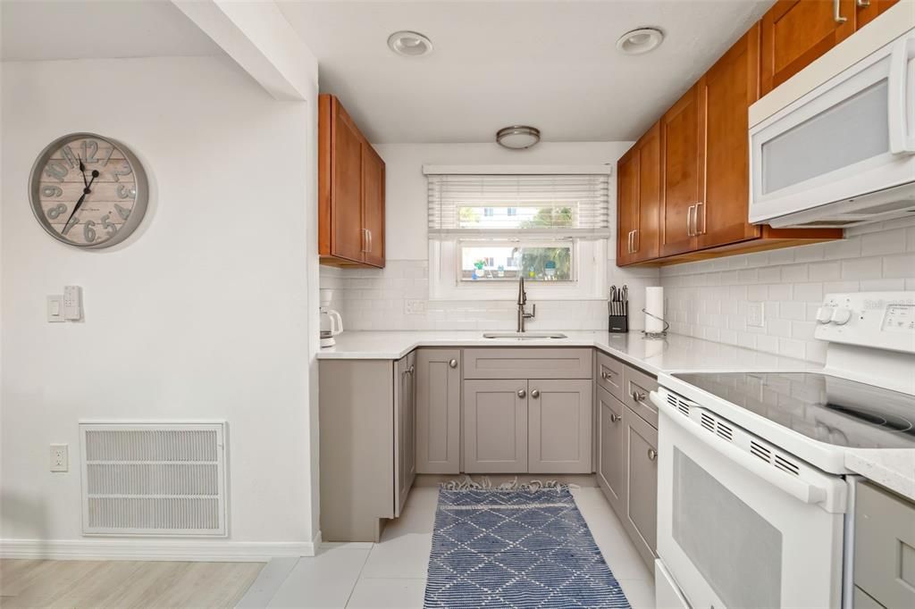Active With Contract: $6,500,000 (0 beds, 0 baths, 6110 Square Feet)
