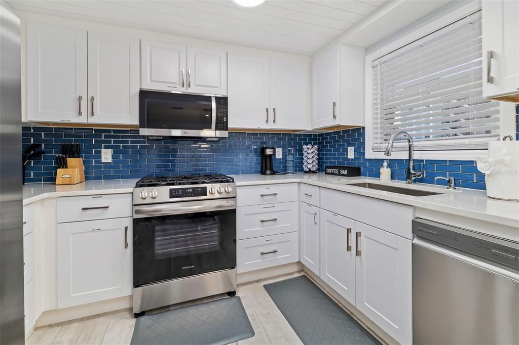 Active With Contract: $6,500,000 (0 beds, 0 baths, 6110 Square Feet)