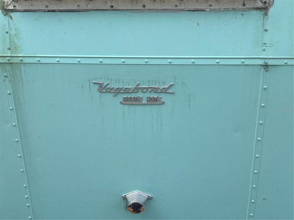 待售: $155,000 (1 贝兹, 1 浴室, 440 平方英尺)