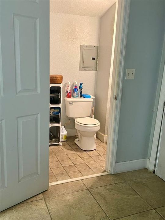 待售: $155,000 (1 贝兹, 1 浴室, 440 平方英尺)