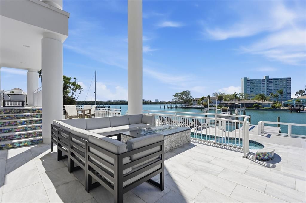 En Venta: $3,495,000 (4 camas, 3 baños, 4944 Pies cuadrados)