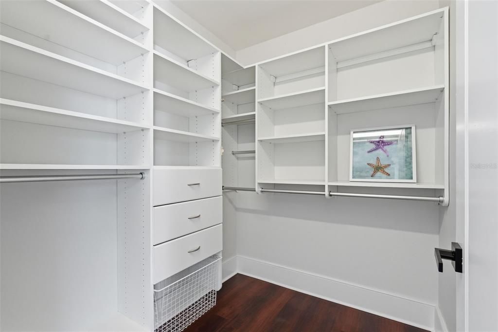 En Venta: $3,495,000 (4 camas, 3 baños, 4944 Pies cuadrados)