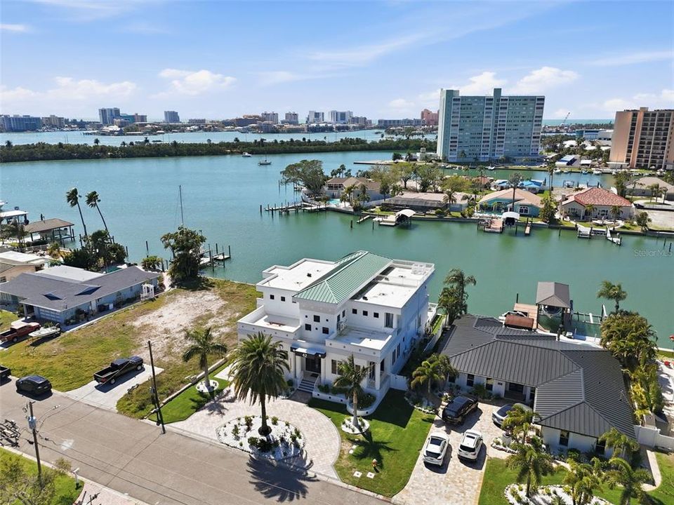En Venta: $3,495,000 (4 camas, 3 baños, 4944 Pies cuadrados)