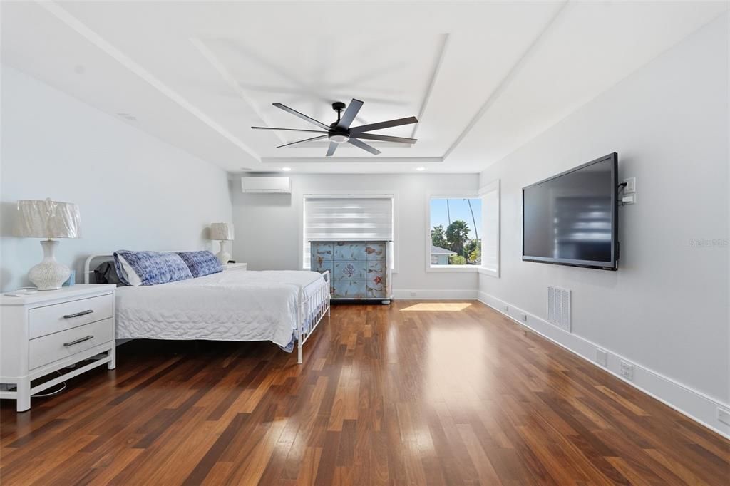 En Venta: $3,495,000 (4 camas, 3 baños, 4944 Pies cuadrados)