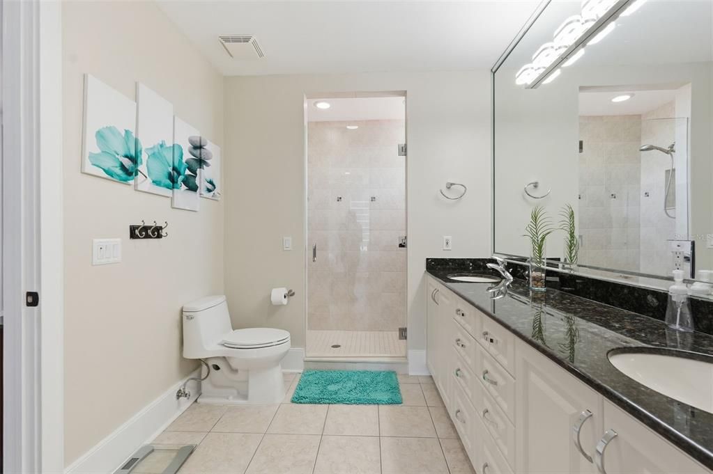 En Venta: $3,495,000 (4 camas, 3 baños, 4944 Pies cuadrados)