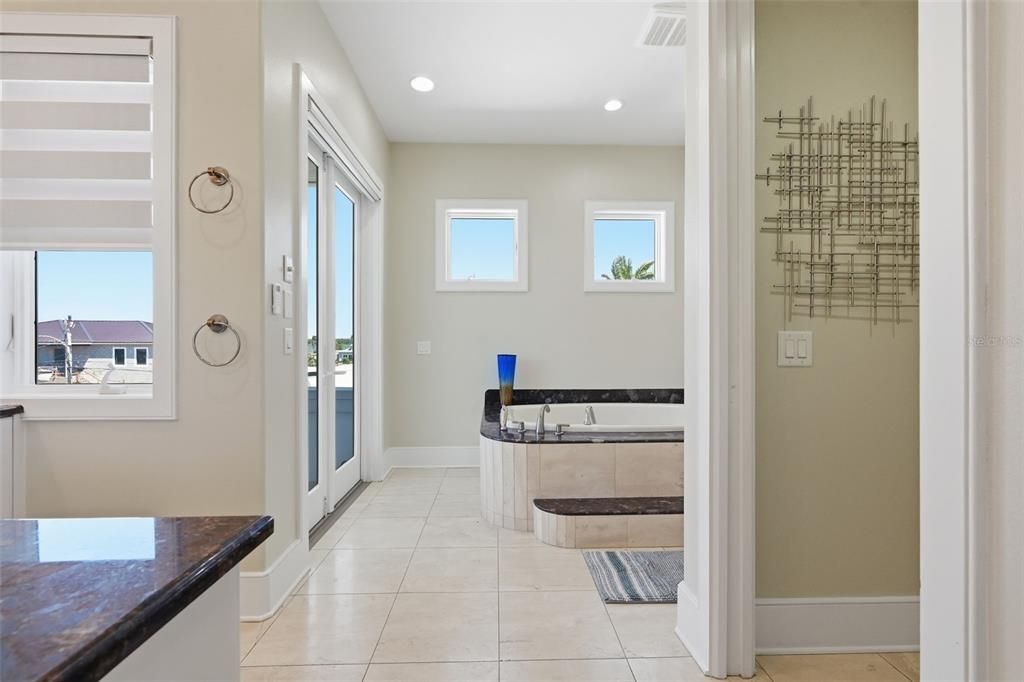 En Venta: $3,495,000 (4 camas, 3 baños, 4944 Pies cuadrados)