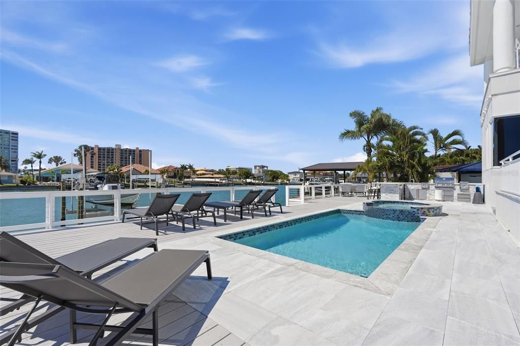 En Venta: $3,495,000 (4 camas, 3 baños, 4944 Pies cuadrados)