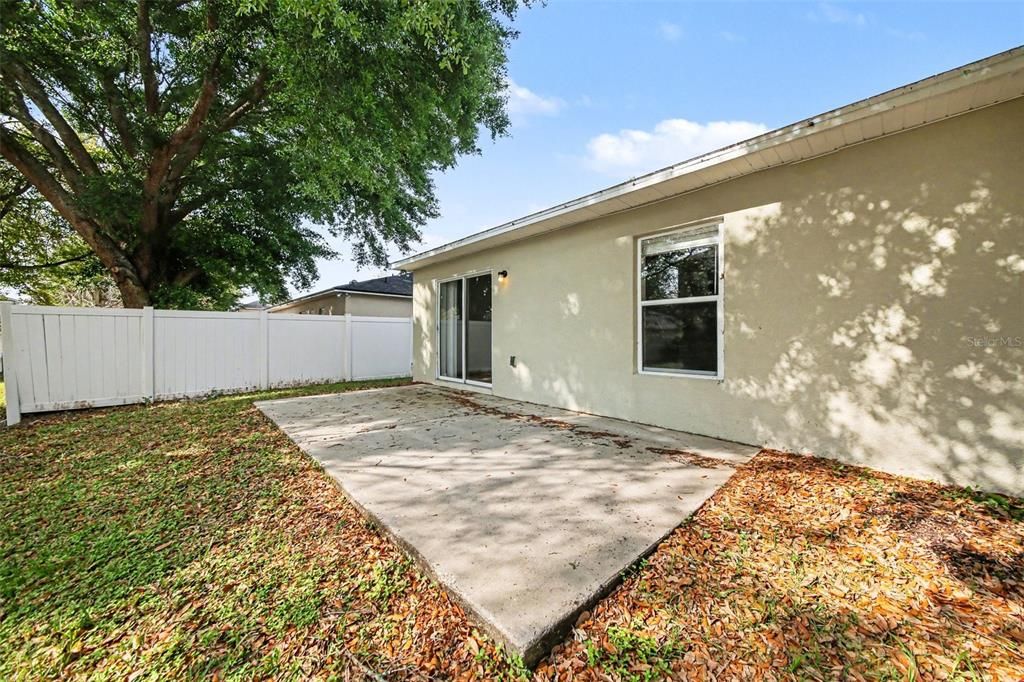 Activo con contrato: $269,900 (3 camas, 2 baños, 1632 Pies cuadrados)