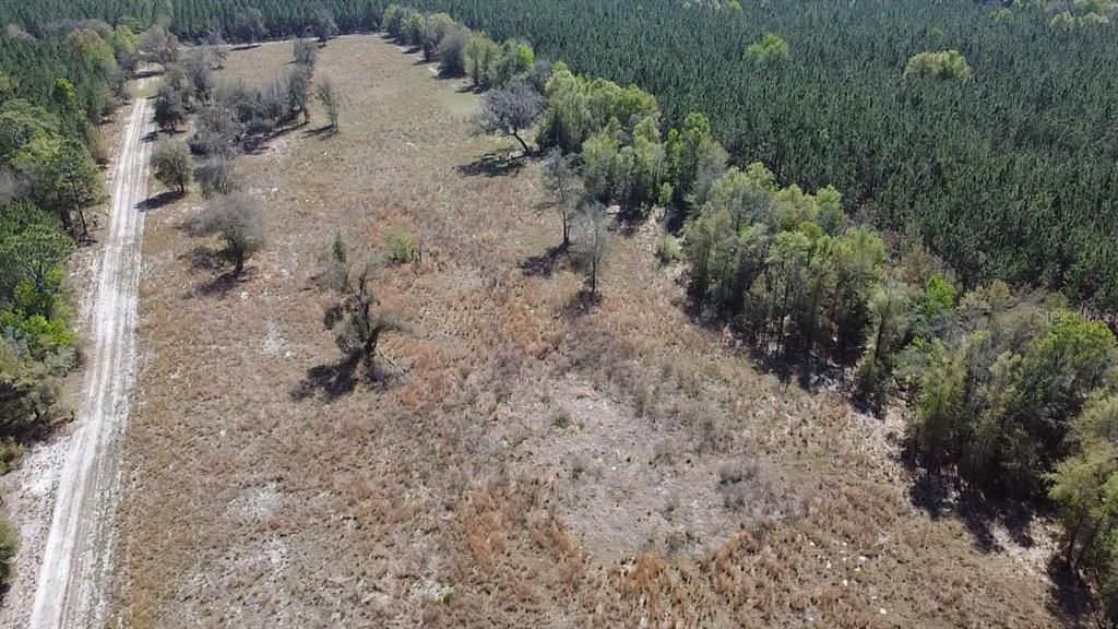 En Venta: $275,000 (17.05 acres)