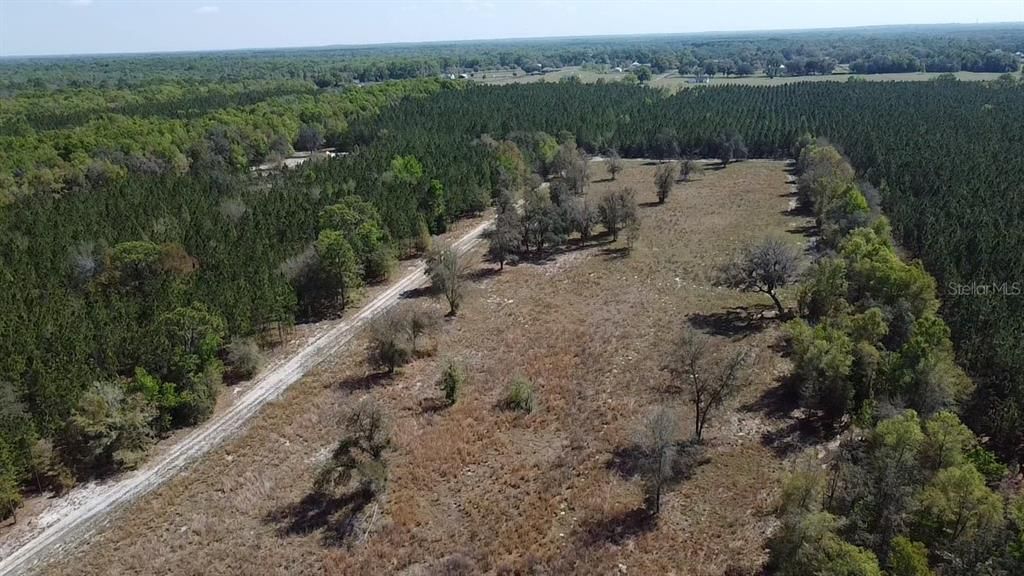 En Venta: $275,000 (17.05 acres)