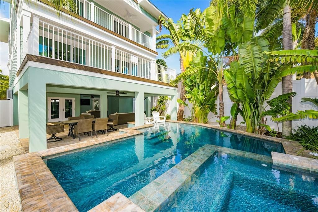En Venta: $5,395,000 (8 camas, 8 baños, 3811 Pies cuadrados)