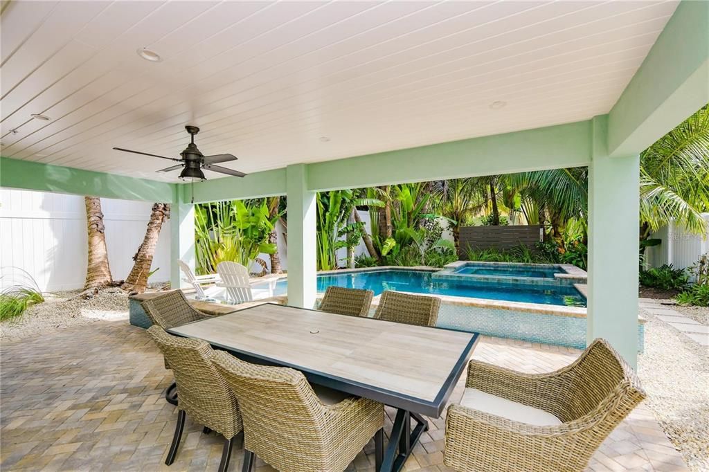 En Venta: $5,395,000 (8 camas, 8 baños, 3811 Pies cuadrados)