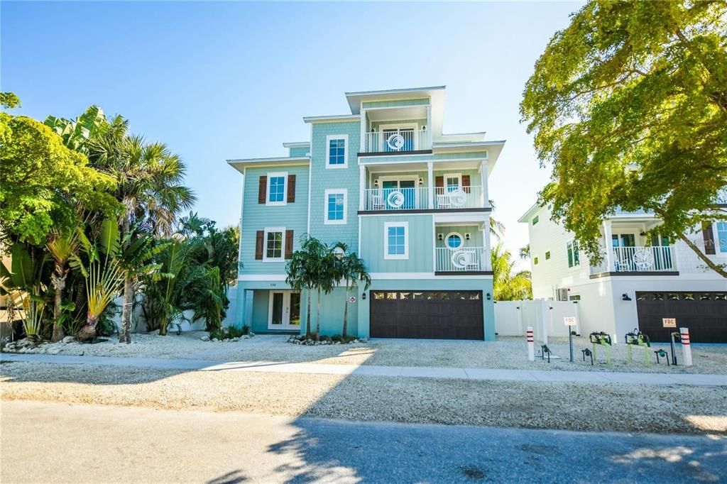 En Venta: $5,395,000 (8 camas, 8 baños, 3811 Pies cuadrados)