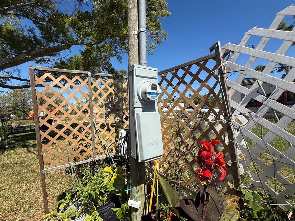 На продажу: $62,900 (0.23 acres)