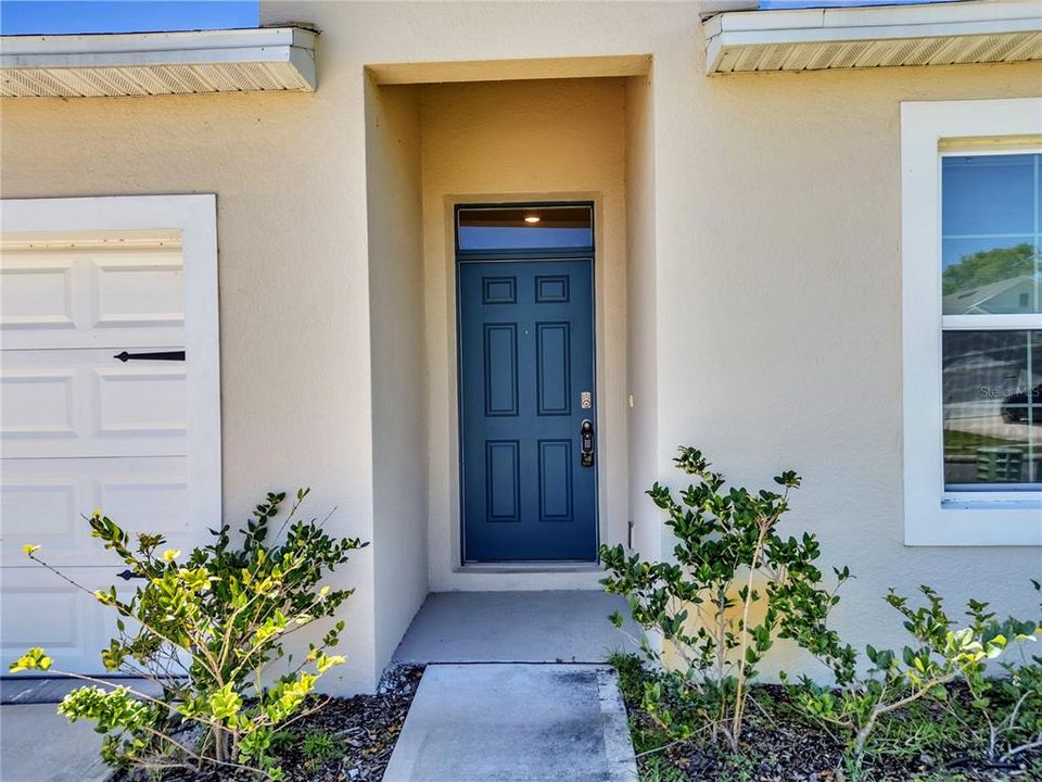 Active With Contract: $2,350 (4 beds, 2 baths, 1830 Square Feet)