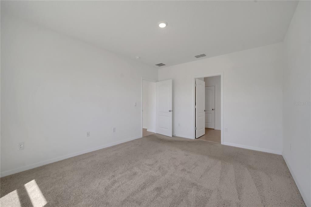 Active With Contract: $2,350 (4 beds, 2 baths, 1830 Square Feet)