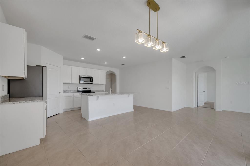 Active With Contract: $2,350 (4 beds, 2 baths, 1830 Square Feet)