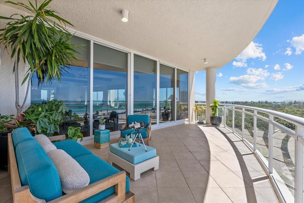 Activo con contrato: $4,850,000 (3 camas, 3 baños, 4194 Pies cuadrados)