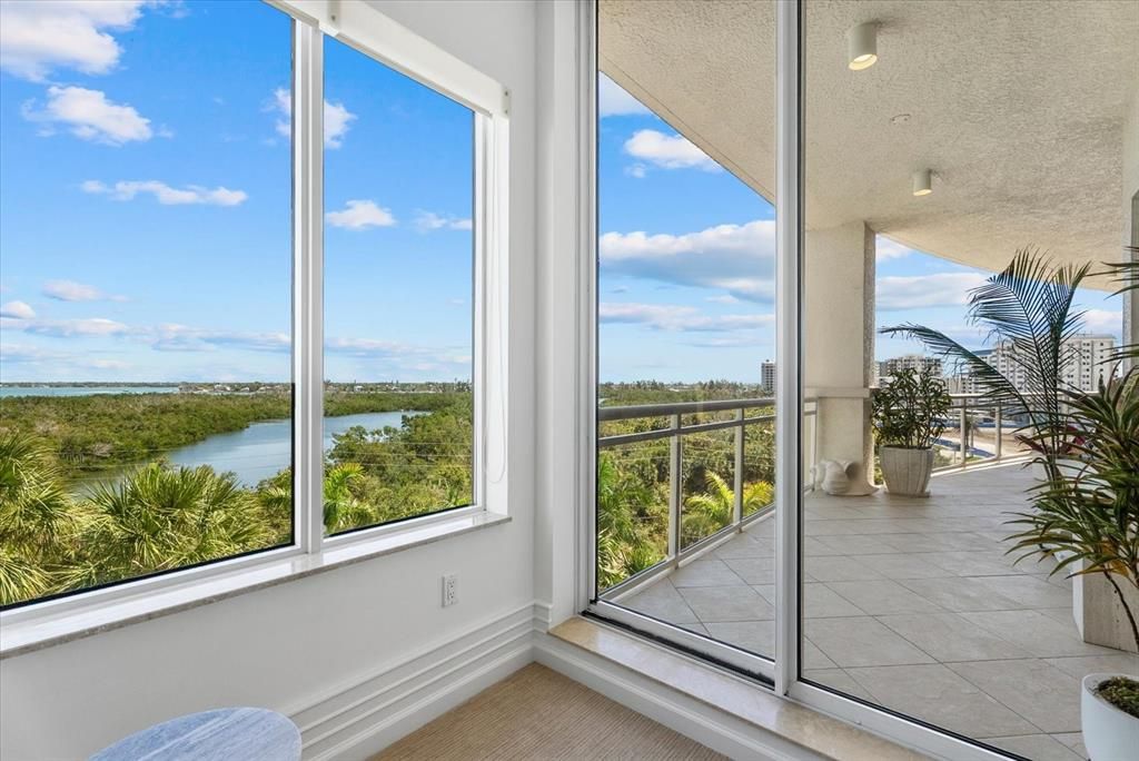 Activo con contrato: $4,850,000 (3 camas, 3 baños, 4194 Pies cuadrados)