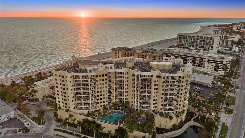 Activo con contrato: $4,850,000 (3 camas, 3 baños, 4194 Pies cuadrados)