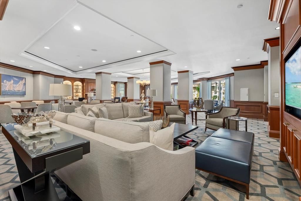 Activo con contrato: $4,850,000 (3 camas, 3 baños, 4194 Pies cuadrados)