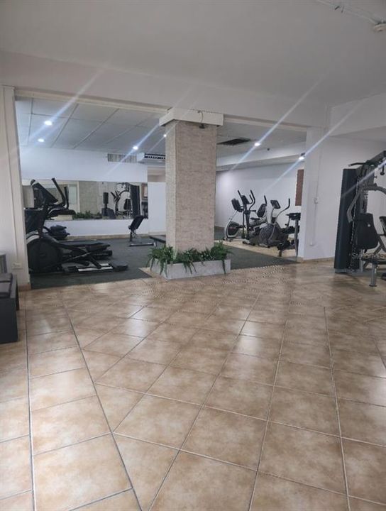 En Venta: $399,000 (2 camas, 2 baños, 1200 Pies cuadrados)