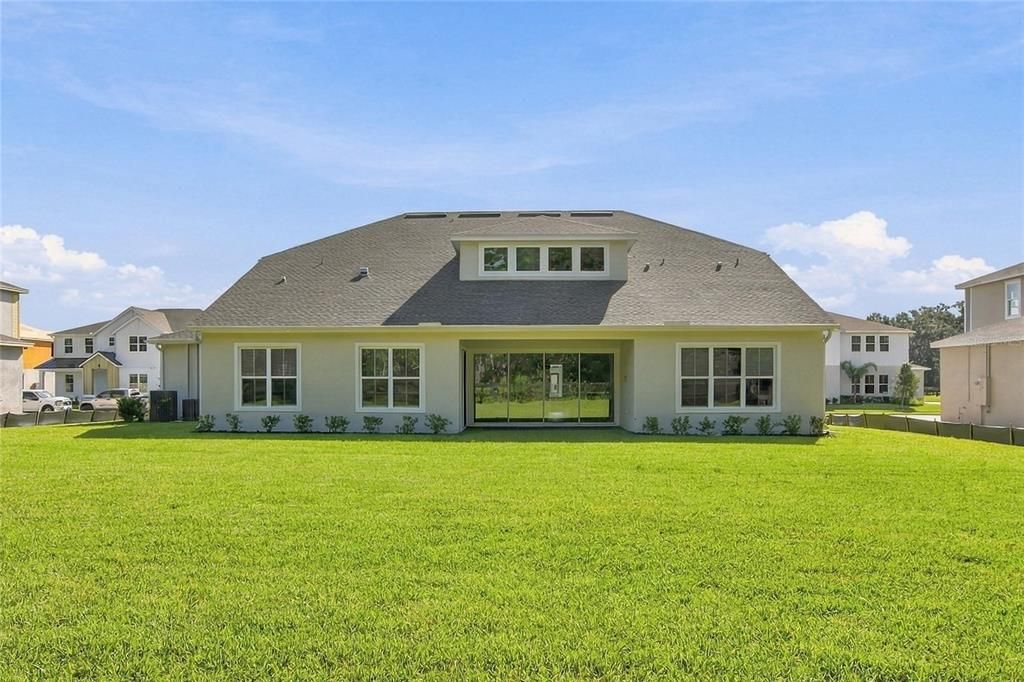Active With Contract: $1,199,990 (5 beds, 4 baths, 4290 Square Feet)