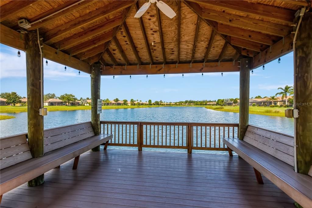 待售: $272,000 (2 贝兹, 2 浴室, 1461 平方英尺)