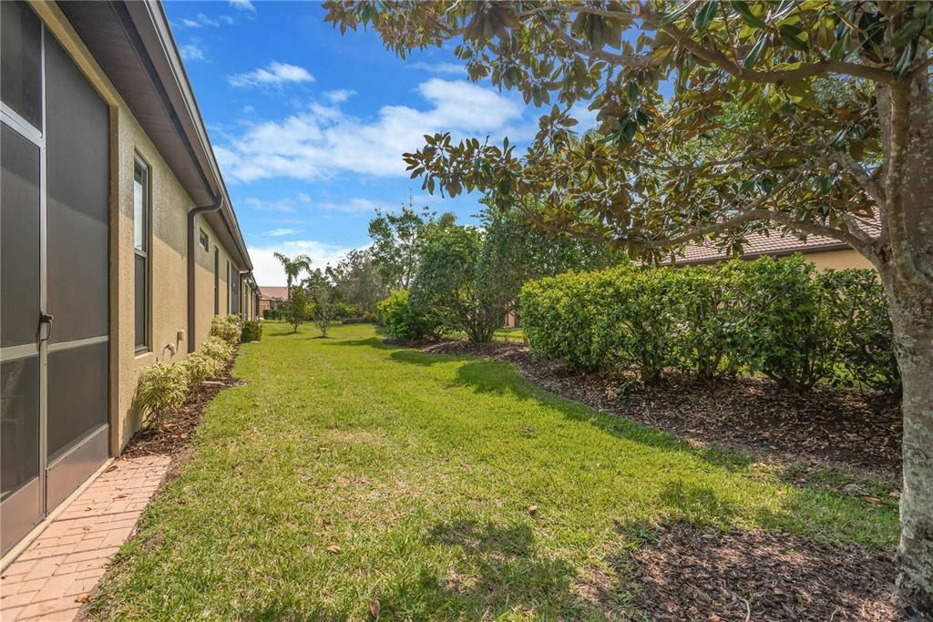 待售: $272,000 (2 贝兹, 2 浴室, 1461 平方英尺)