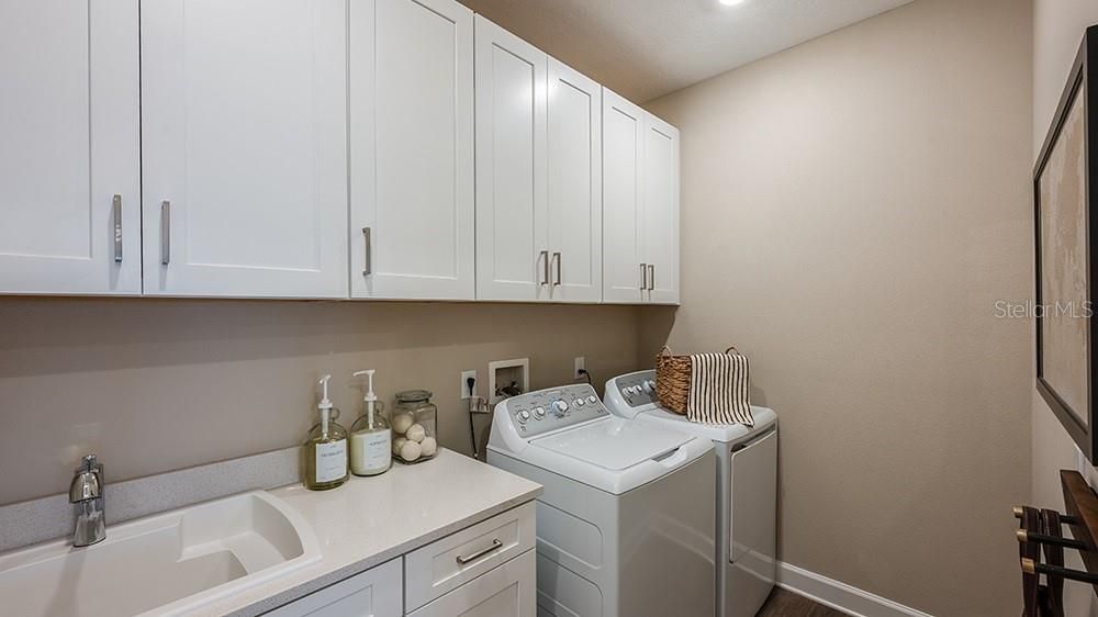 For Sale: $839,904 (3 beds, 3 baths, 2306 Square Feet)