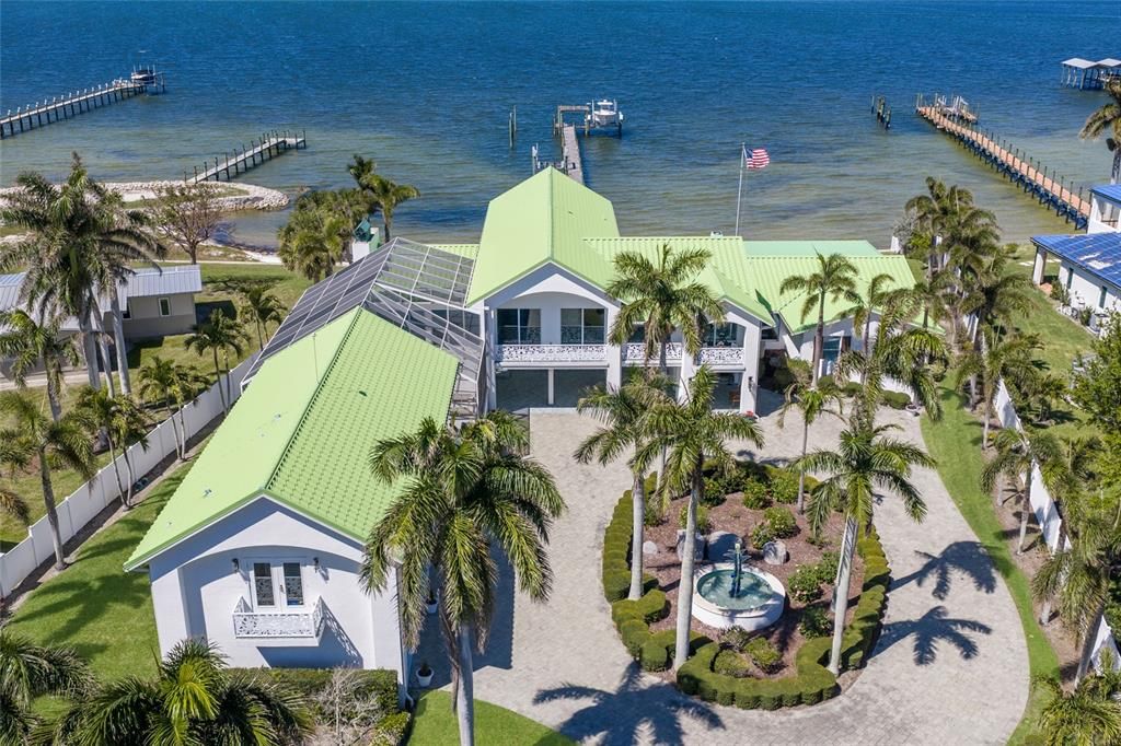 Vendido Recientemente: $5,350,000 (5 camas, 5 baños, 7679 Pies cuadrados)