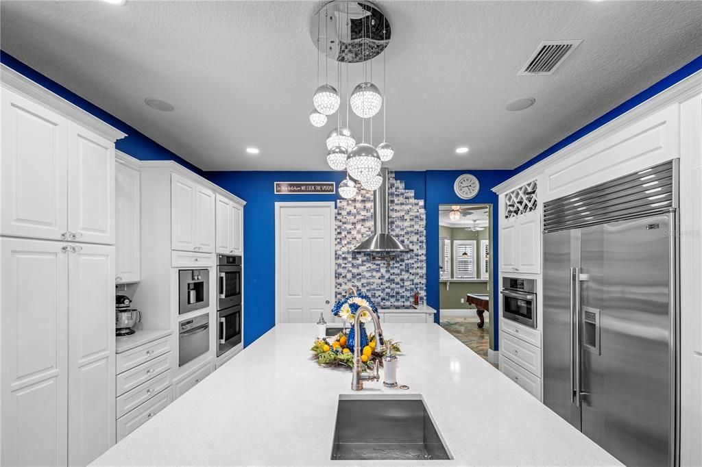 For Sale: $1,875,000 (6 beds, 6 baths, 5049 Square Feet)