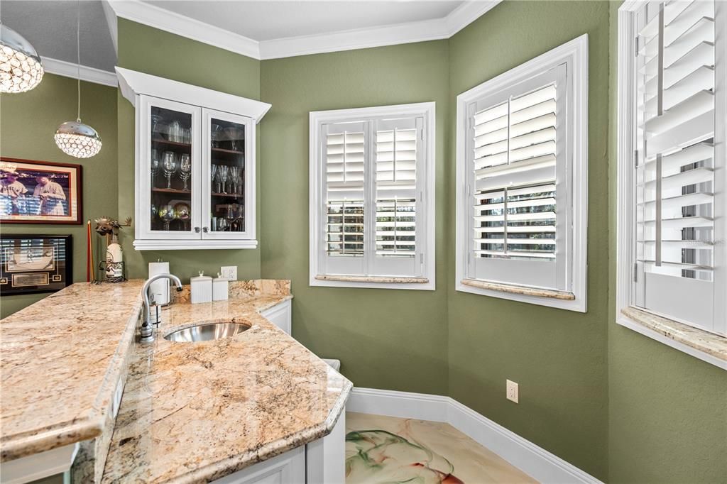 For Sale: $1,875,000 (6 beds, 6 baths, 5049 Square Feet)