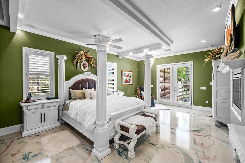For Sale: $1,875,000 (6 beds, 6 baths, 5049 Square Feet)