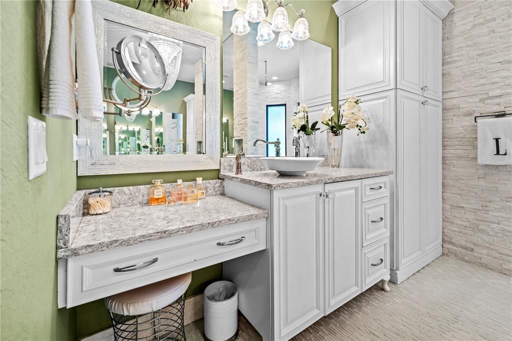 For Sale: $1,875,000 (6 beds, 6 baths, 5049 Square Feet)