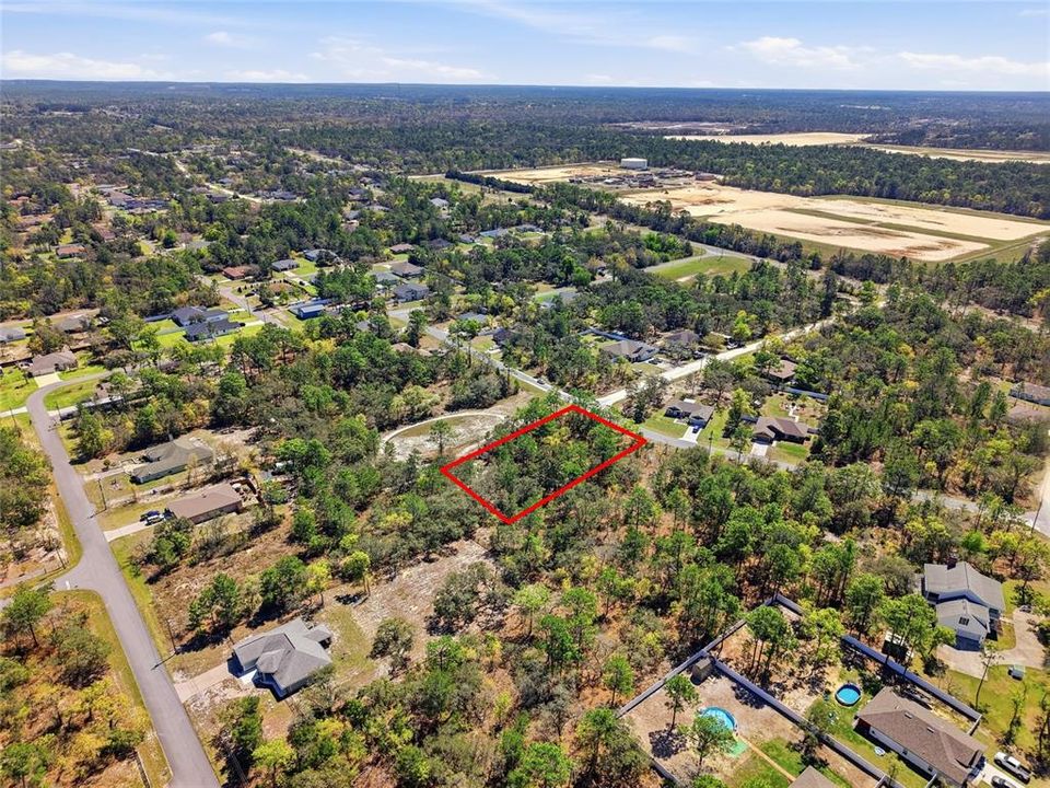 En Venta: $84,000 (0.74 acres)