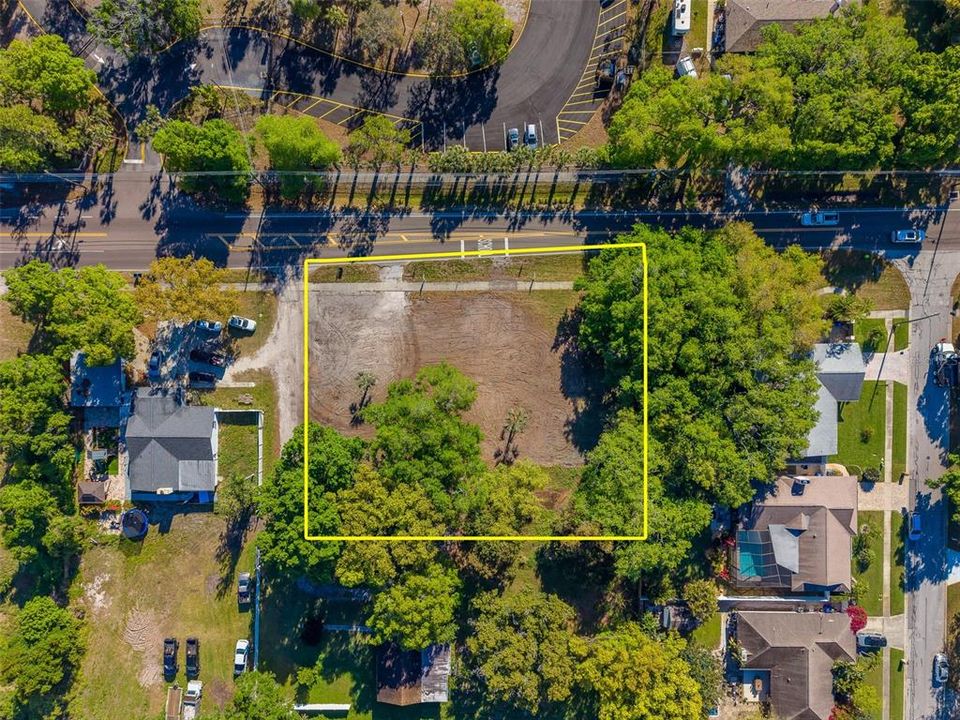 En Venta: $585,000 (0.72 acres)