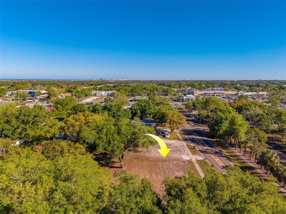 En Venta: $585,000 (0.72 acres)