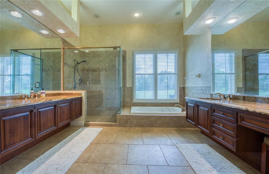 В аренду: $4,500 (3 спален, 3 ванн, 2513 Квадратных фут)